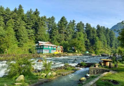 Amritsar to Kashmir Valley Scenic Tour